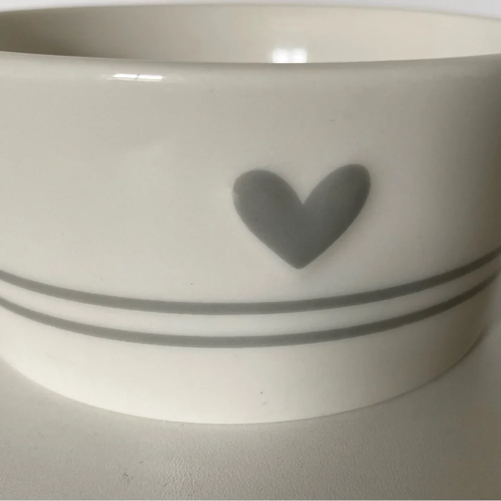 Teacup's Diner Ceramic Food Bowl Dish White Gray Paw Prints Cat Dog 4.75” EUC